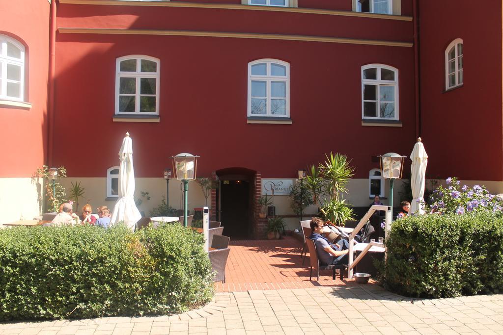 Hotel Schloss Spyker Glowe Buitenkant foto