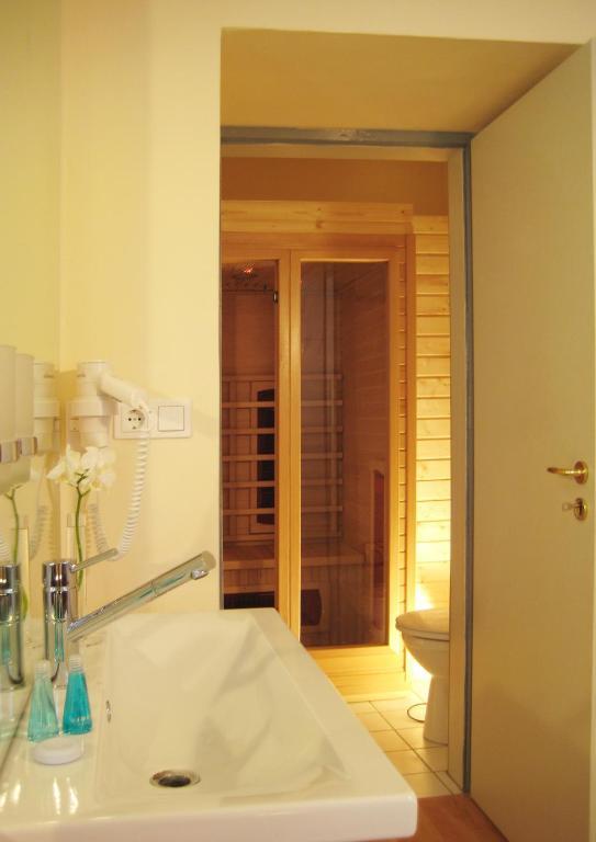 Hotel Schloss Spyker Glowe Kamer foto